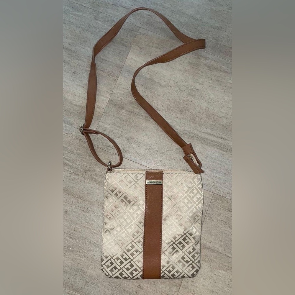 Tommy Hilfiger tan cross body purse